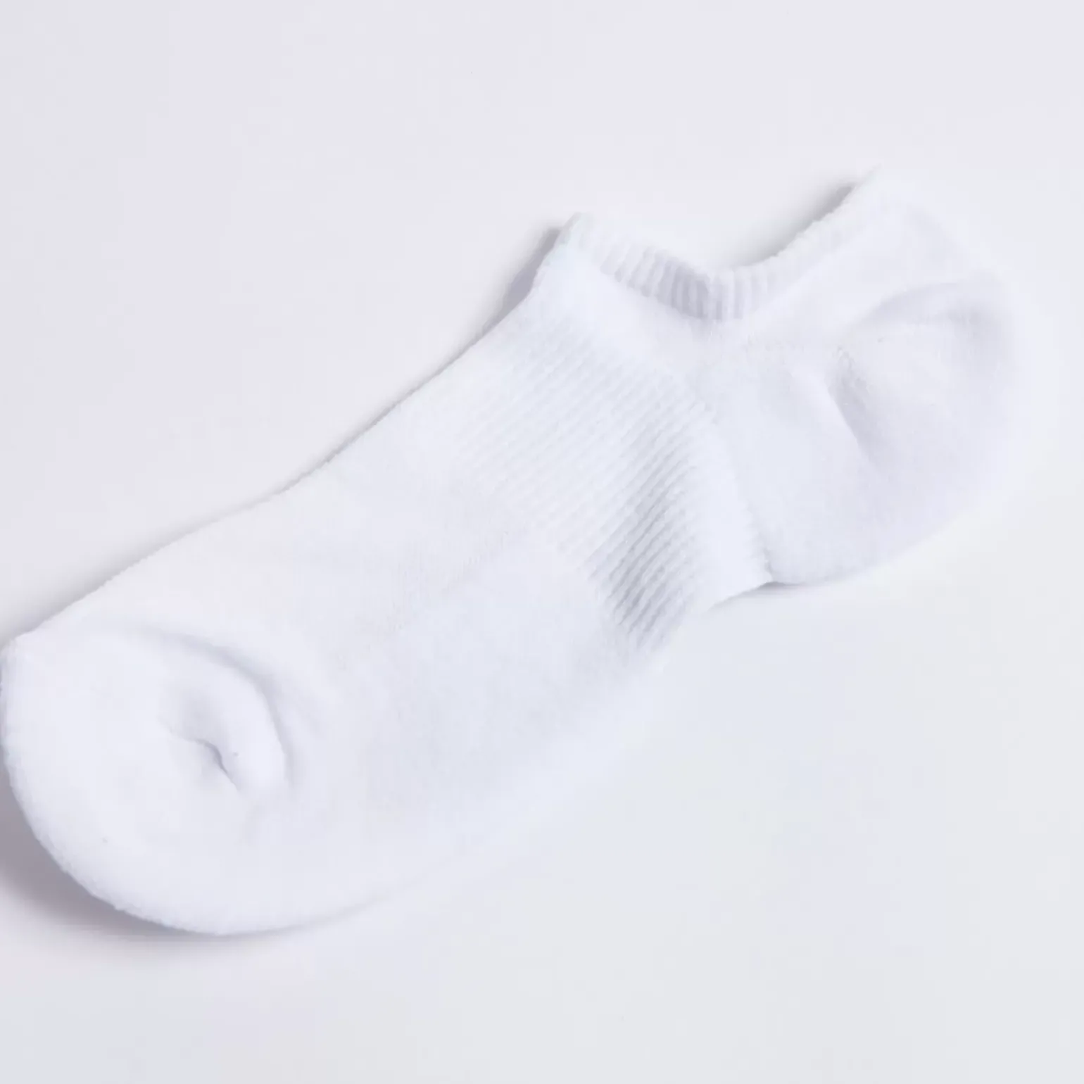 11 Degrees 3 Pack Text Graphic Trainer Liner Socks – White/White/White