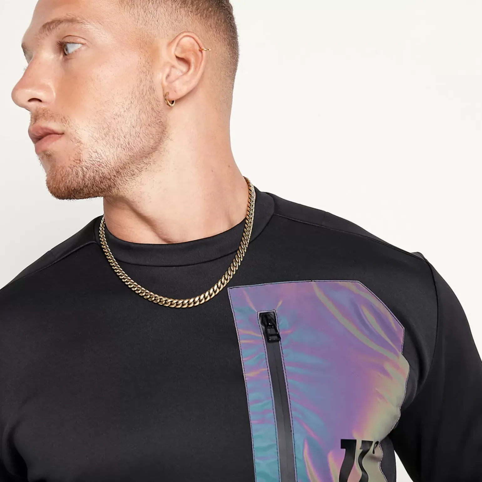 11 Degrees Contrast Pocket Poly Top – Black / Iridescent Reflective