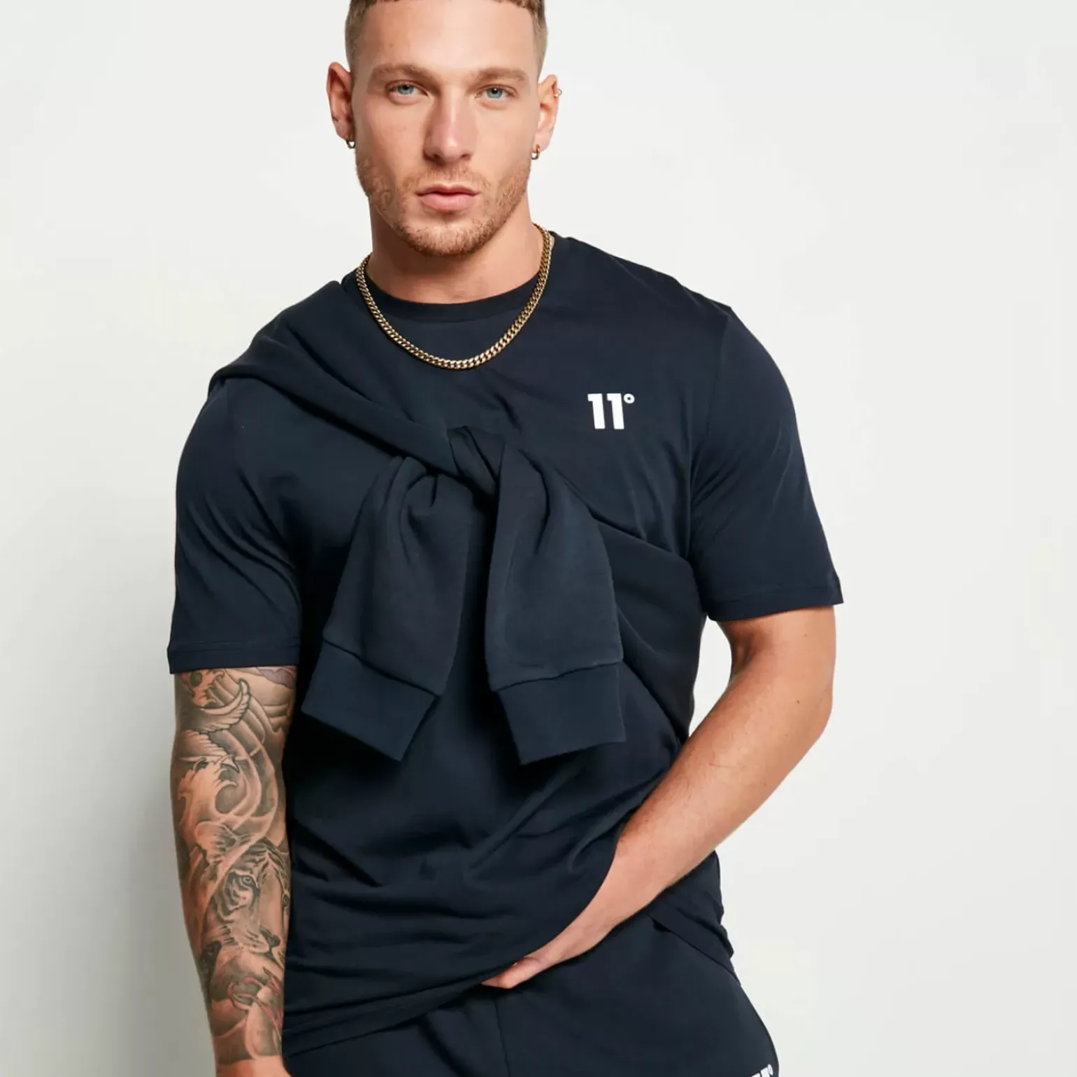 11 Degrees Essentials Set – Navy
