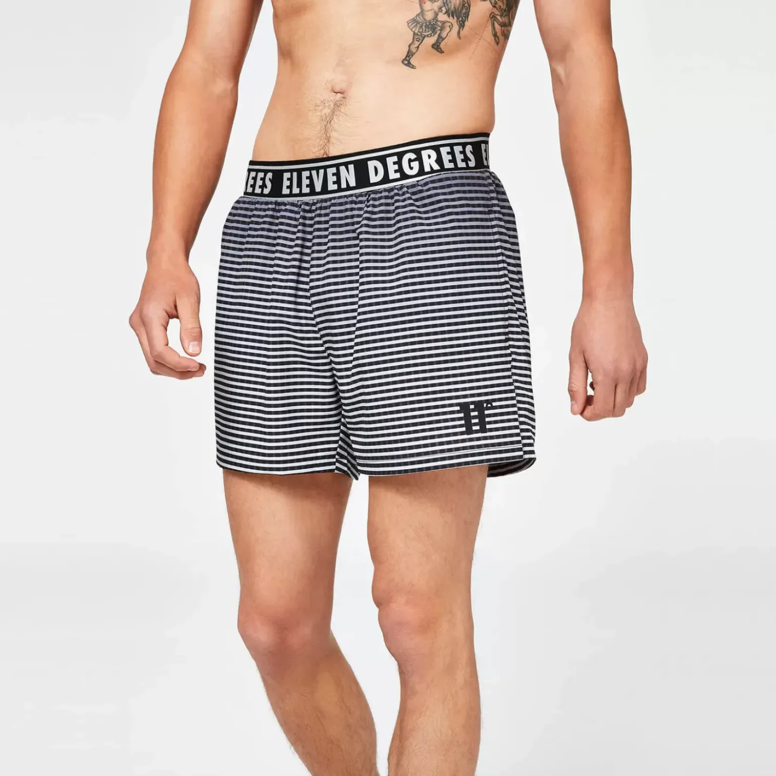 11 Degrees Geo Fade Swim Shorts – Black/Vapour Grey