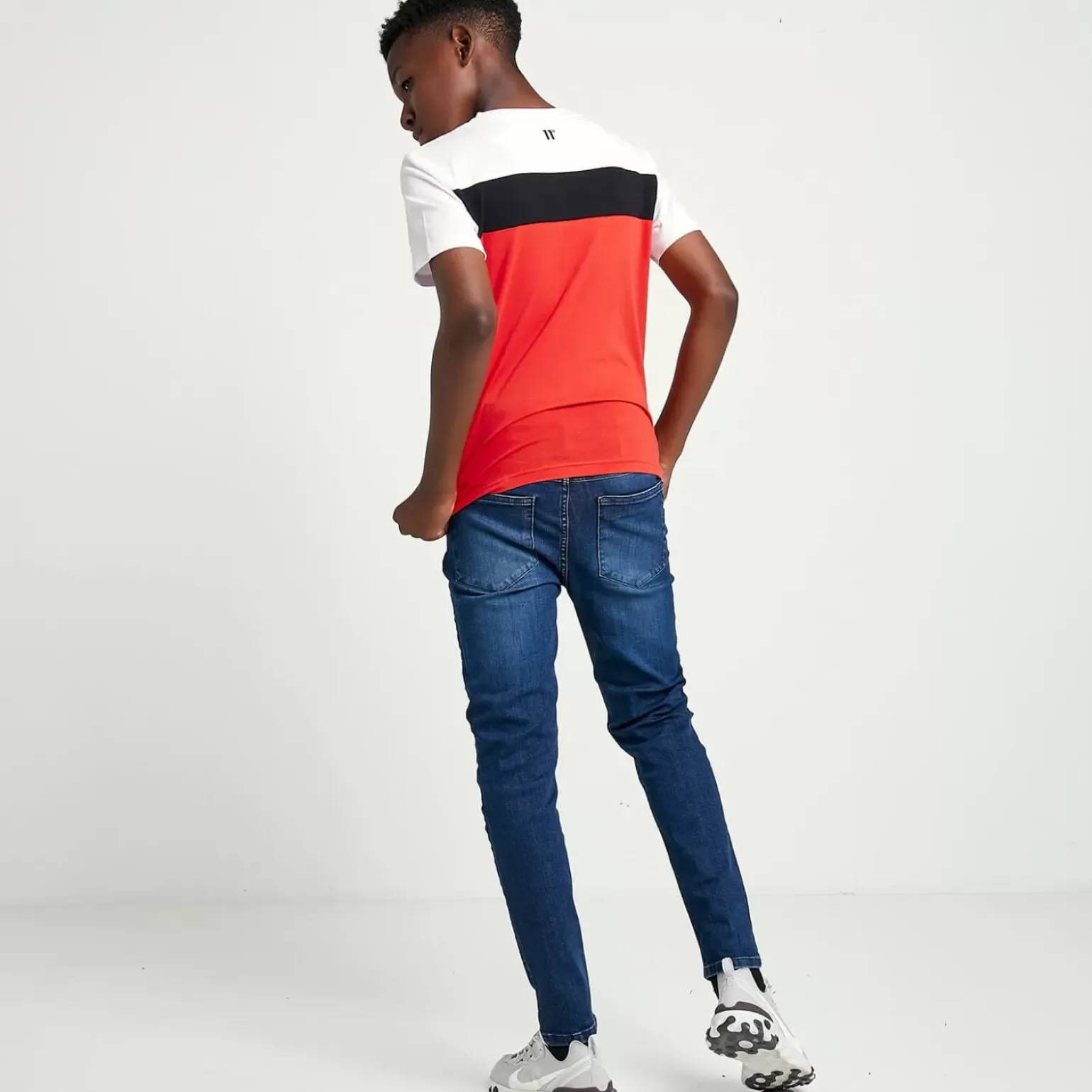 11 Degrees Junior Sustainable Skinny Jeans – Mid Blue Wash