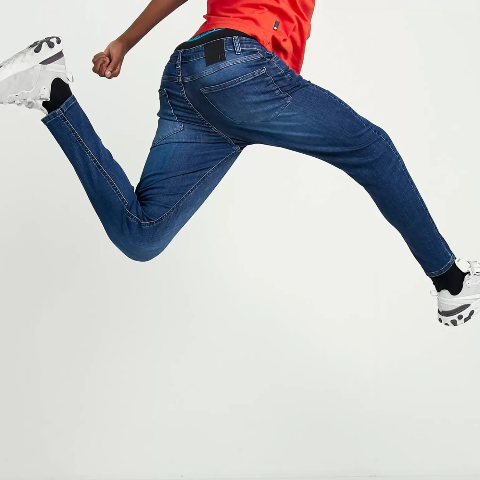 11 Degrees Junior Sustainable Skinny Jeans – Mid Blue Wash