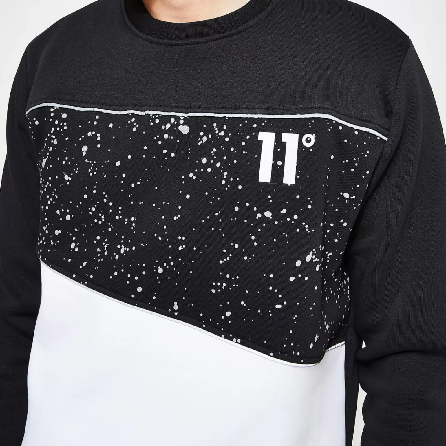 11 Degrees Men'S Splatter Print Piped Cut & Sew Sweatshirt - White/Black/Reflective