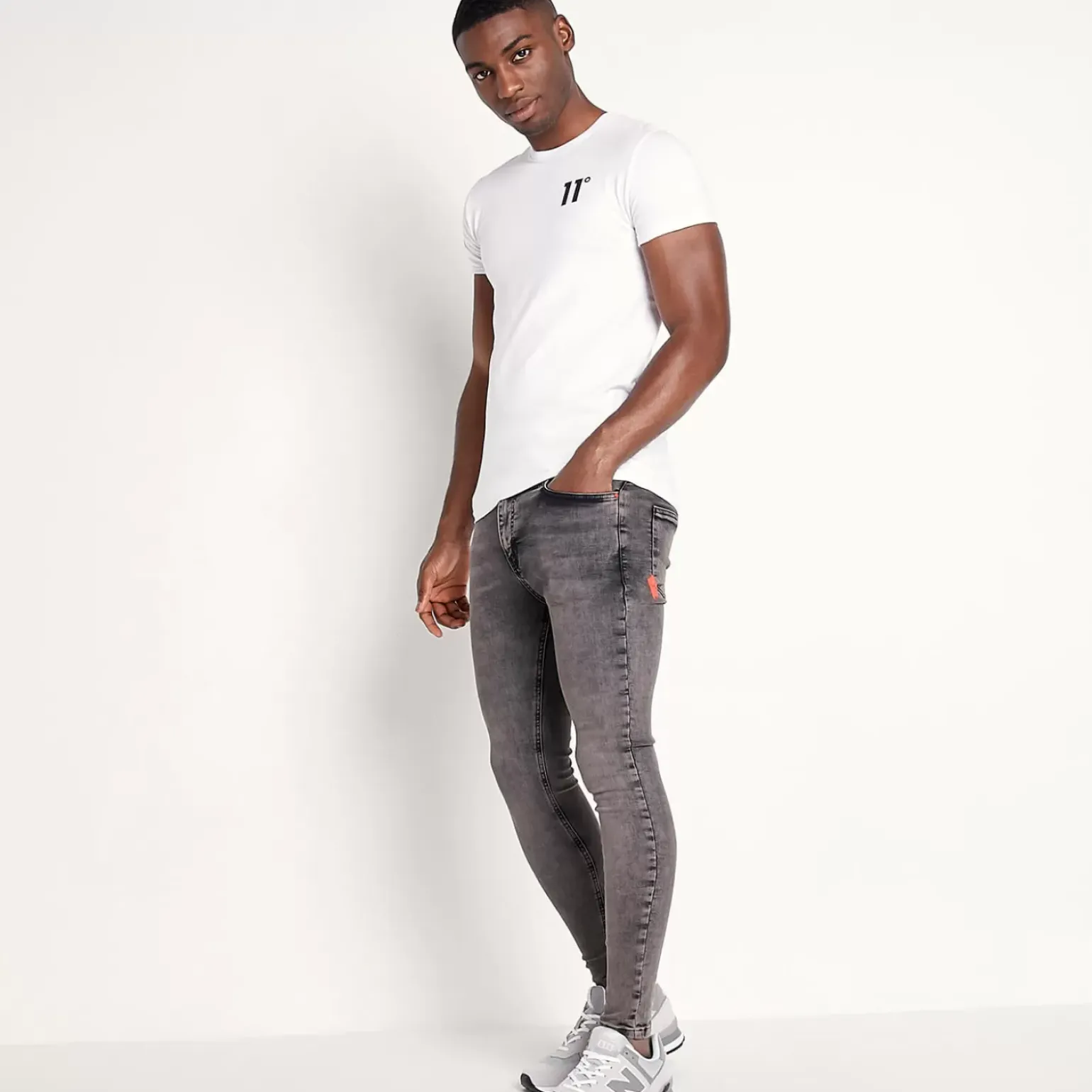 11 Degrees Sustainable Stretch Jeans Skinny Fit – Grey Wash