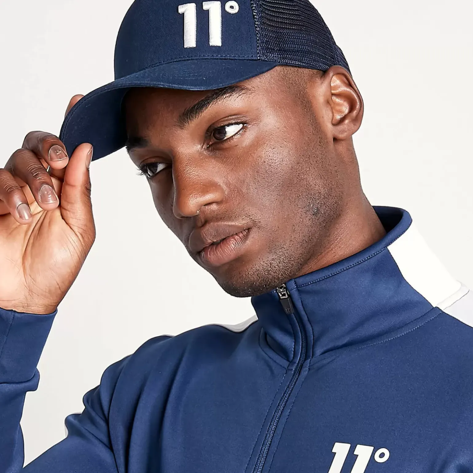11 Degrees Trucker Cap High Build Logo – Navy