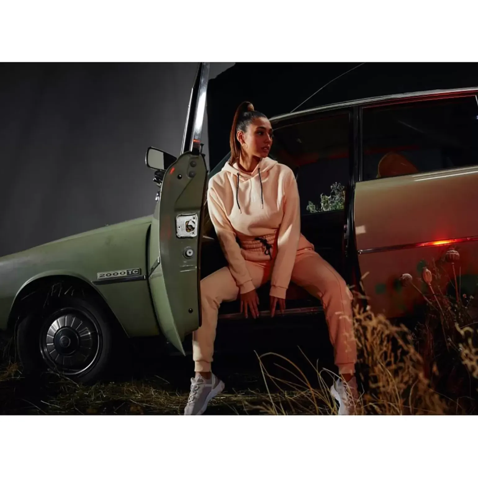 11 Degrees Womens Signature Pin Tuck Joggers – Sunkiss Pink