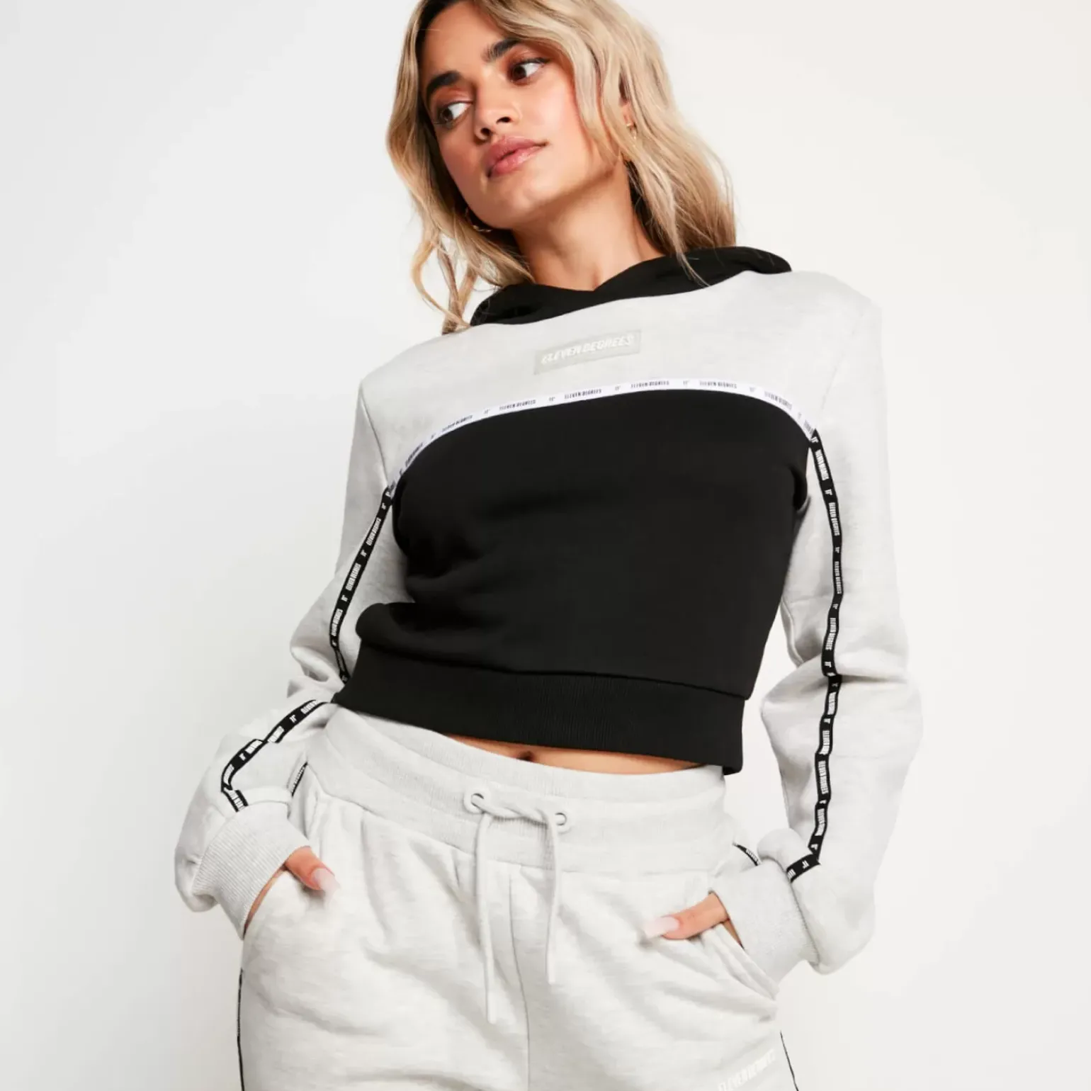 Colour Block Taped Cropped Pullover Hoodie – Grey Marl/Black