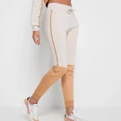 Colour Block Taped Joggers – Stone/Camel