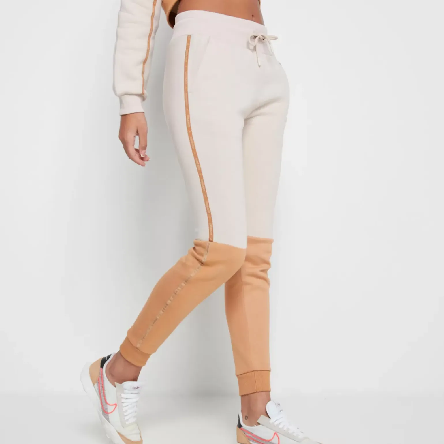 Colour Block Taped Joggers – Stone/Camel