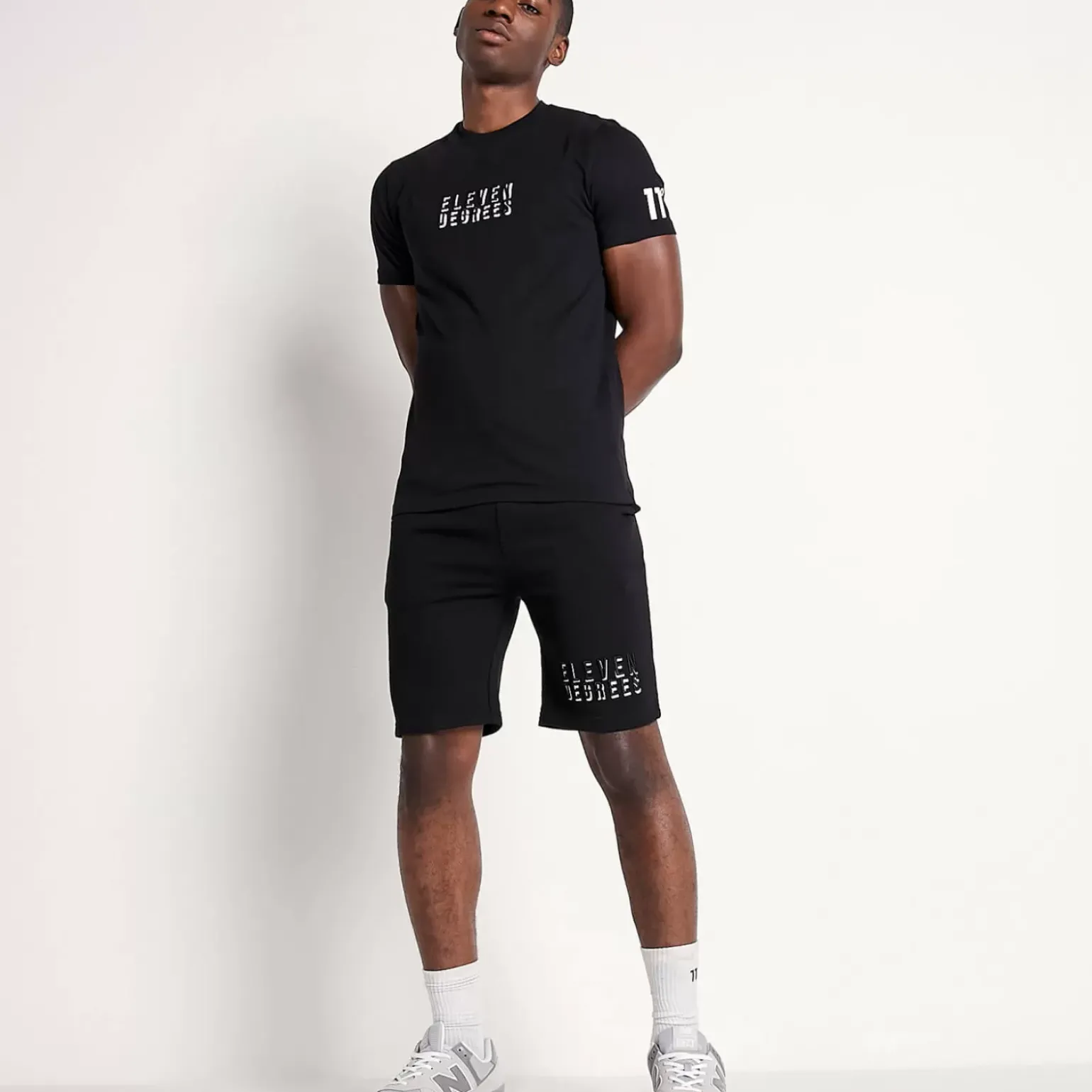 3D Embroidered Logo Sweat Shorts – Black