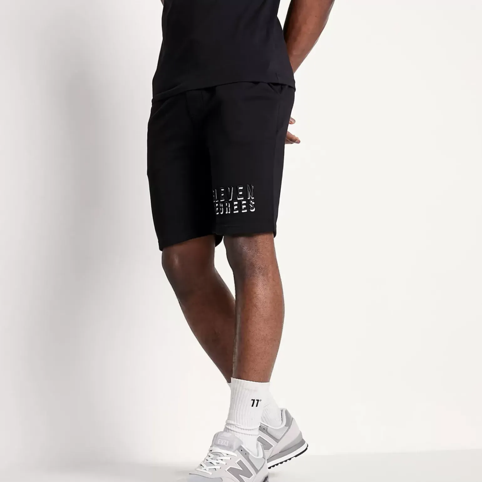 3D Embroidered Logo Sweat Shorts – Black