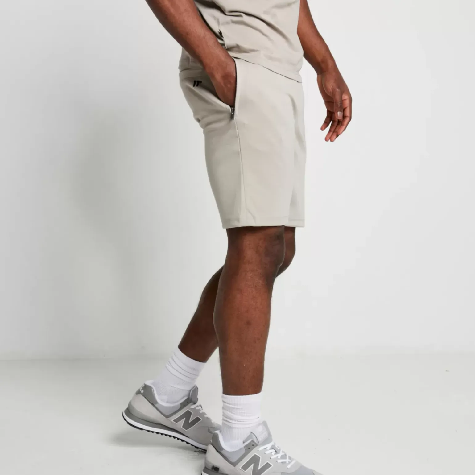 Wanderlust Shorts – Neutral Sage