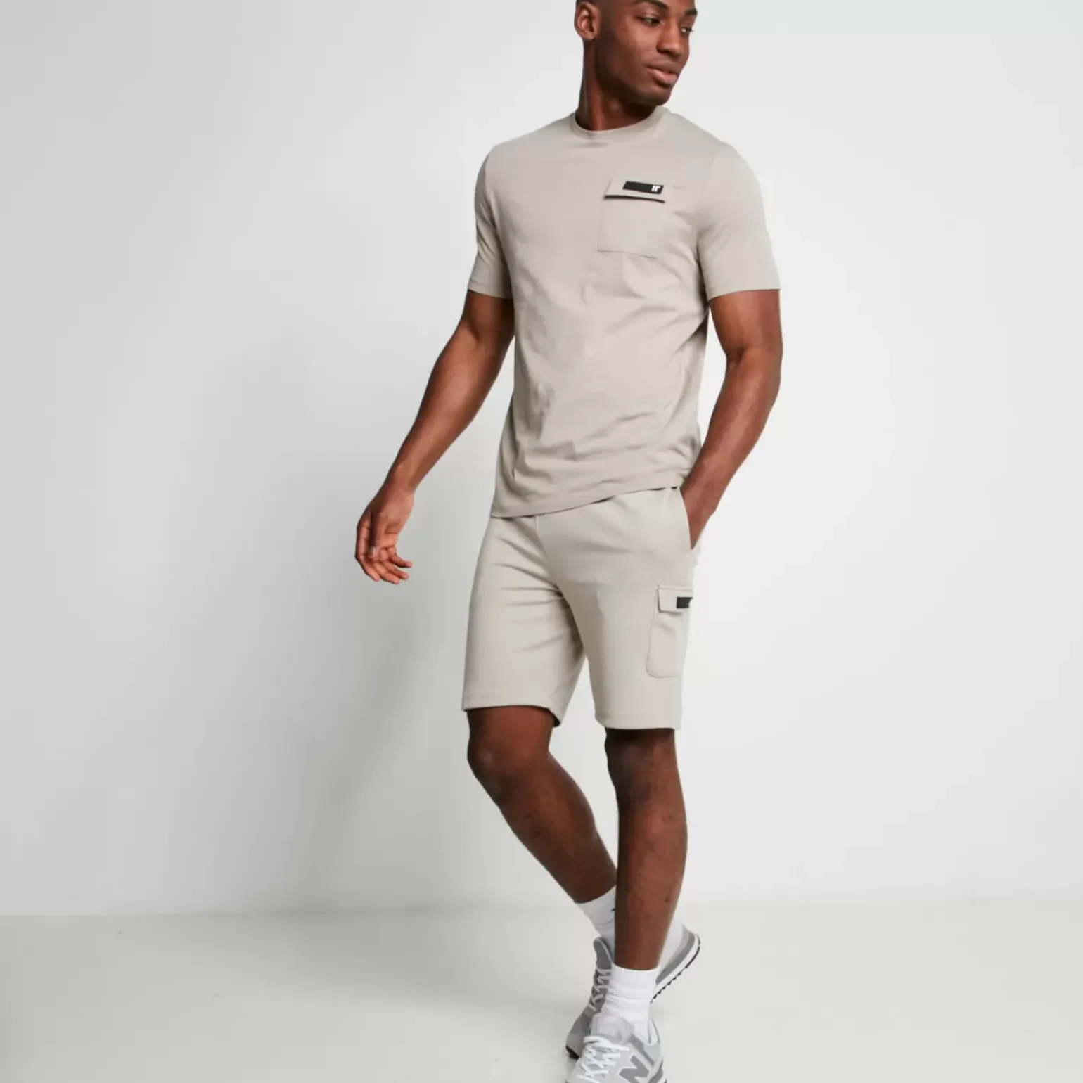 Wanderlust Shorts – Neutral Sage