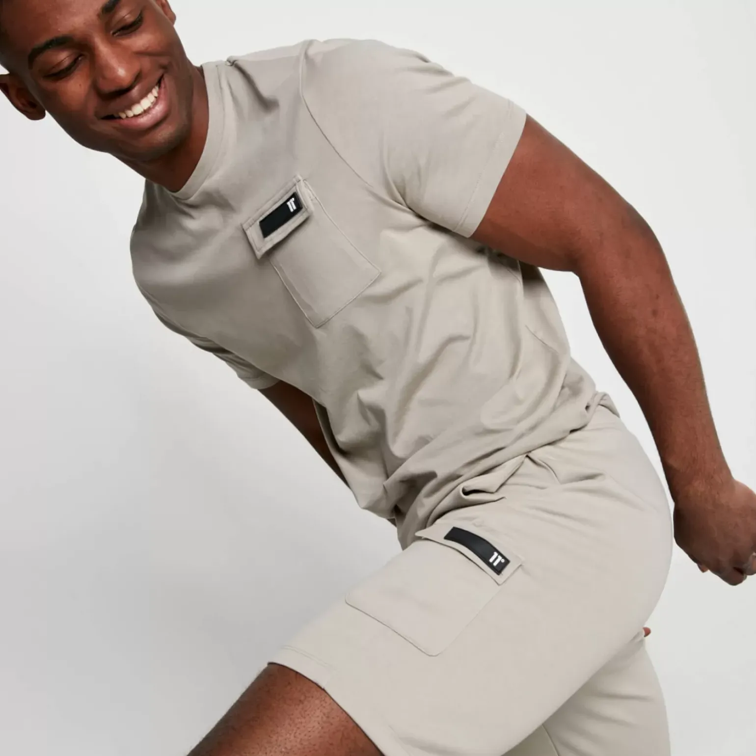 Wanderlust Shorts – Neutral Sage